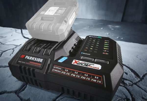 ParkSide Performance 20V, 300W Bluetooth Smart akkutöltő, akkumulátor extra gyors töltő